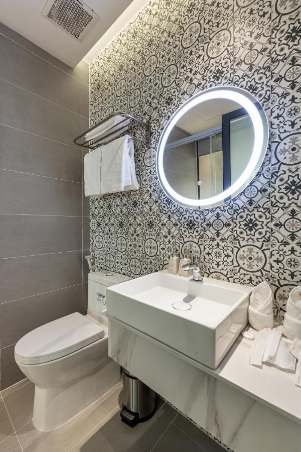 Laputa Hotel Фу Куок Екстериор снимка