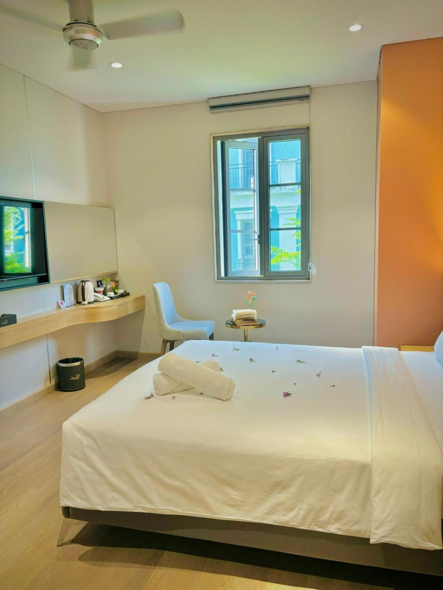 Laputa Hotel Фу Куок Екстериор снимка
