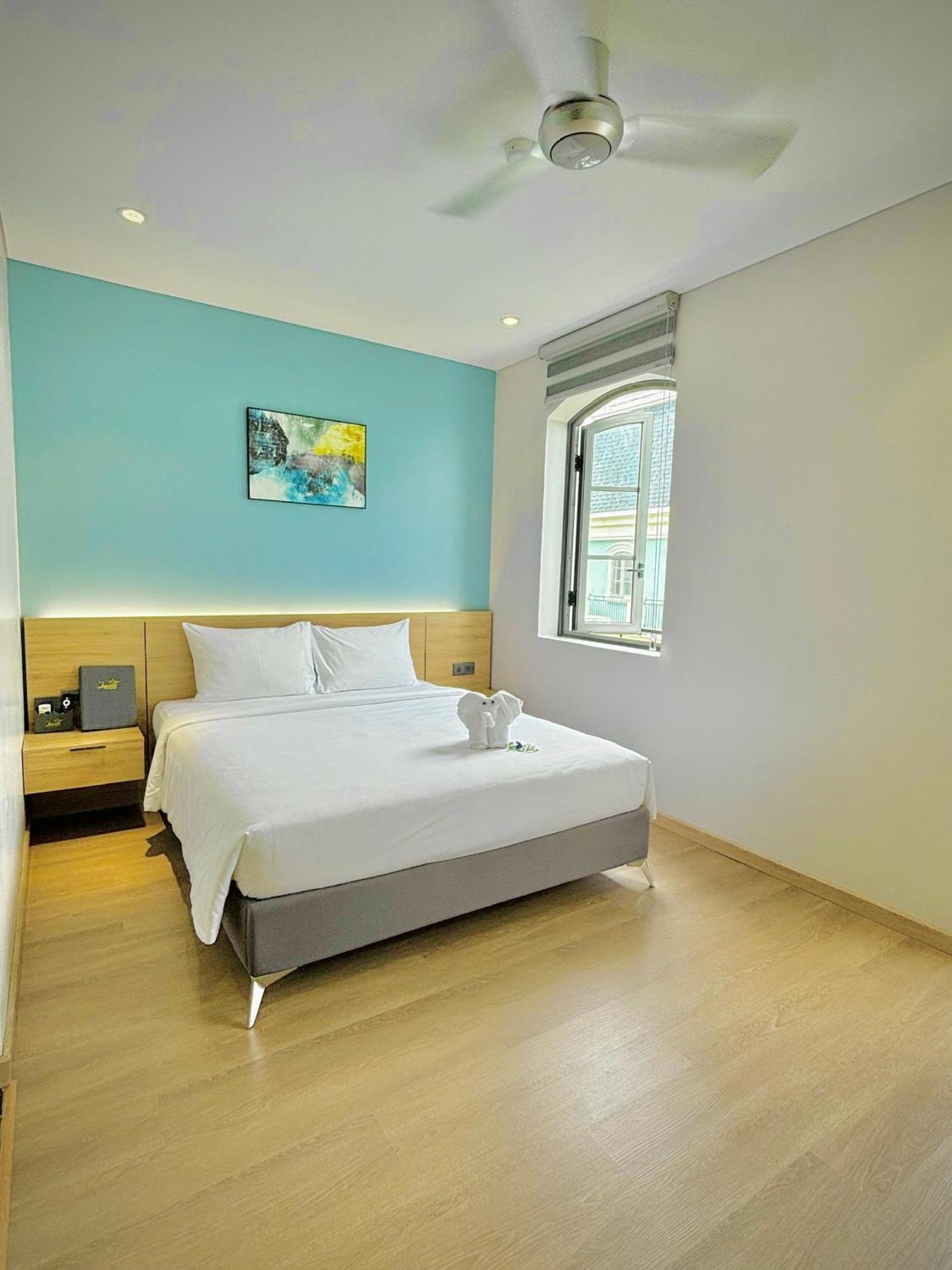 Laputa Hotel Фу Куок Екстериор снимка